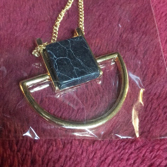 2/$10 Marble necklace - Picture 3 of 3